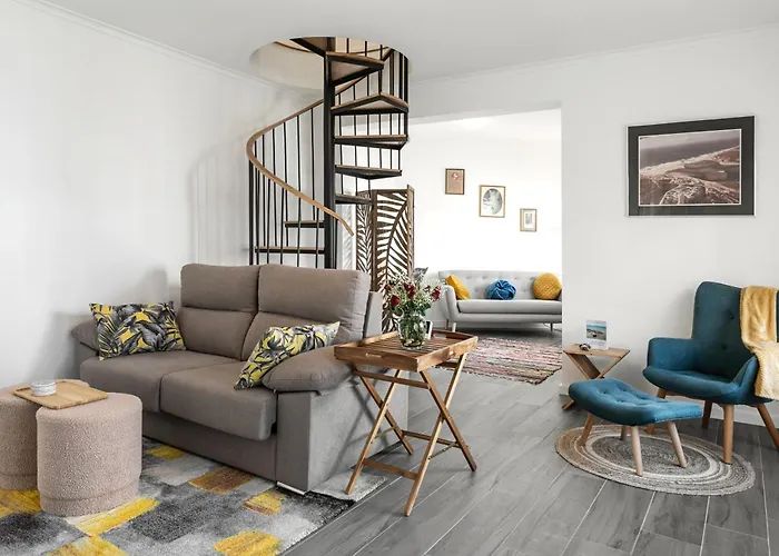 Casa Avos Felix Lopes بيت للعطل