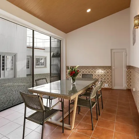 Casa Avos Felix Lopes * Foz do Arelho